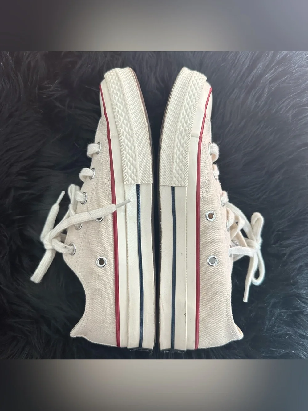 Converse off white